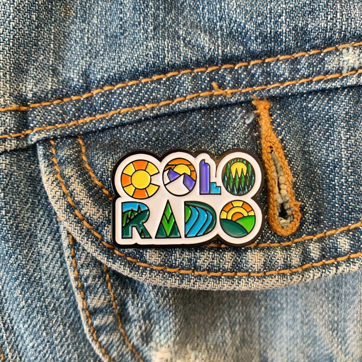 Colorado Name Enamel Pin - The Localist