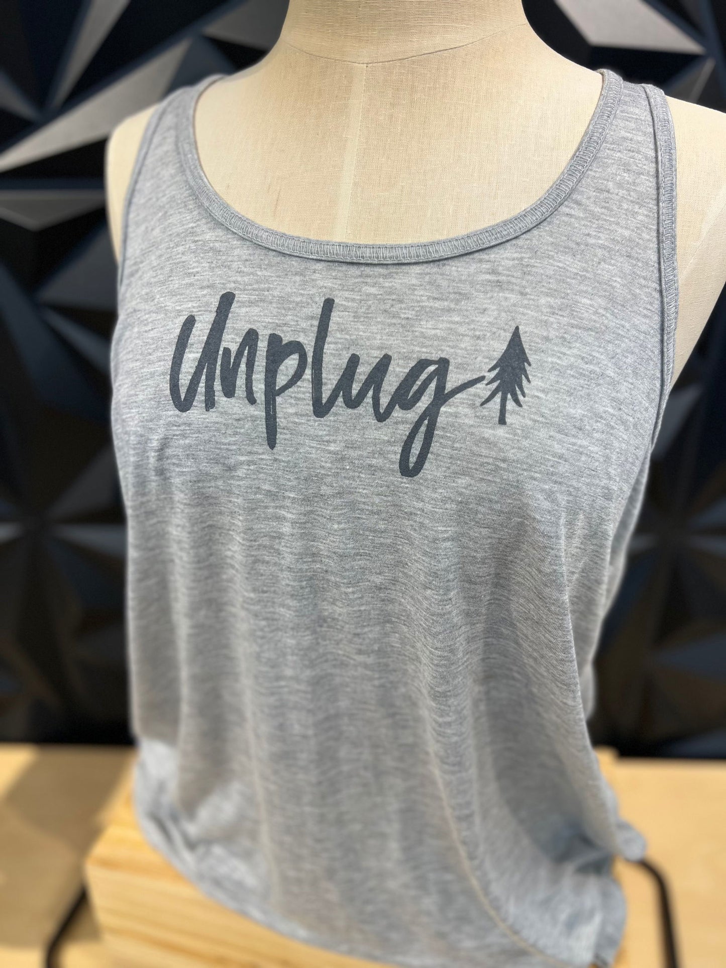 Unplug Tank - The Localist