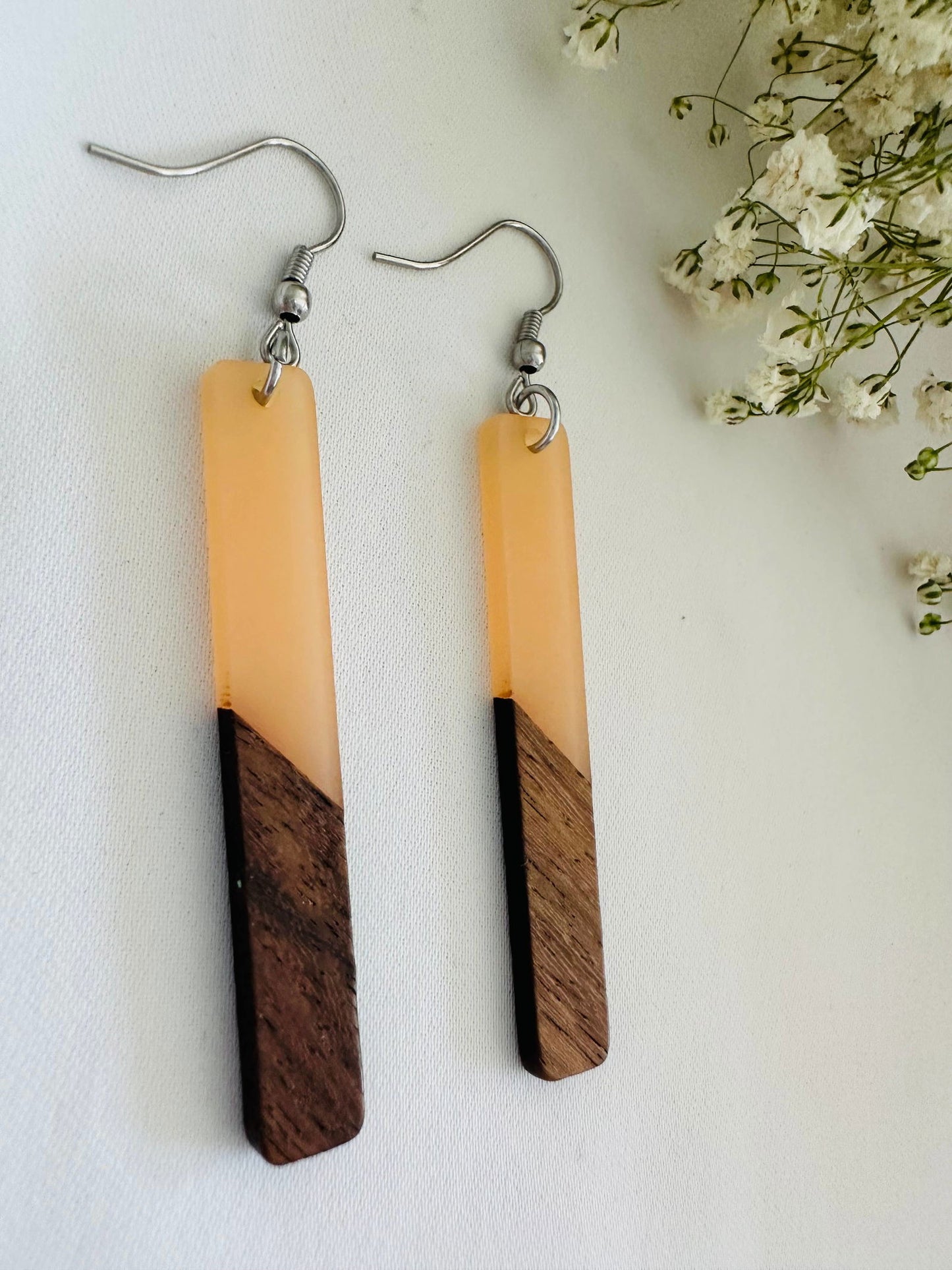 Wood and resin bar earrings, gold plated hooks, peach color - The Localist