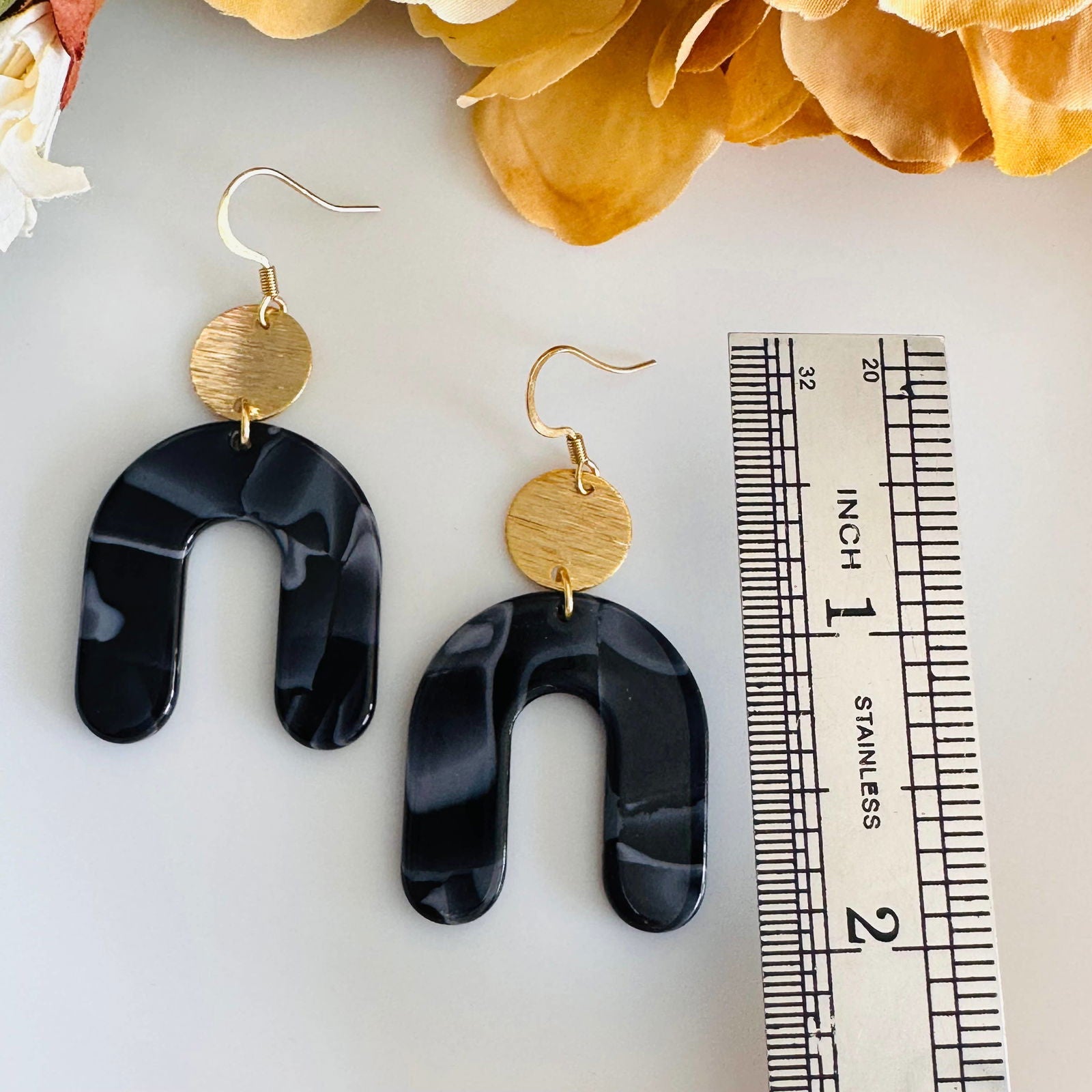 Arch Acetate resin earring, black patterned - The Localist