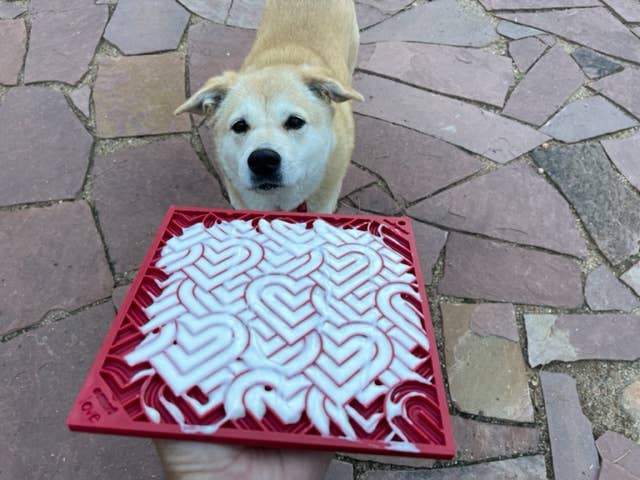 Heart Design Valentine Enrichment Lick Mat - The Localist