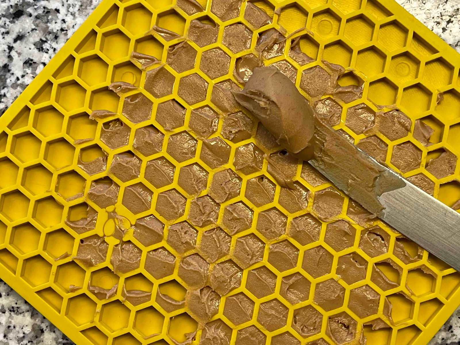 Honeycomb Design Emat Enrichment Licking Mat - Yellow - Larg - The Localist