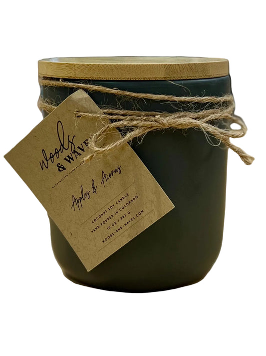 10oz Apples & Acorns Candle