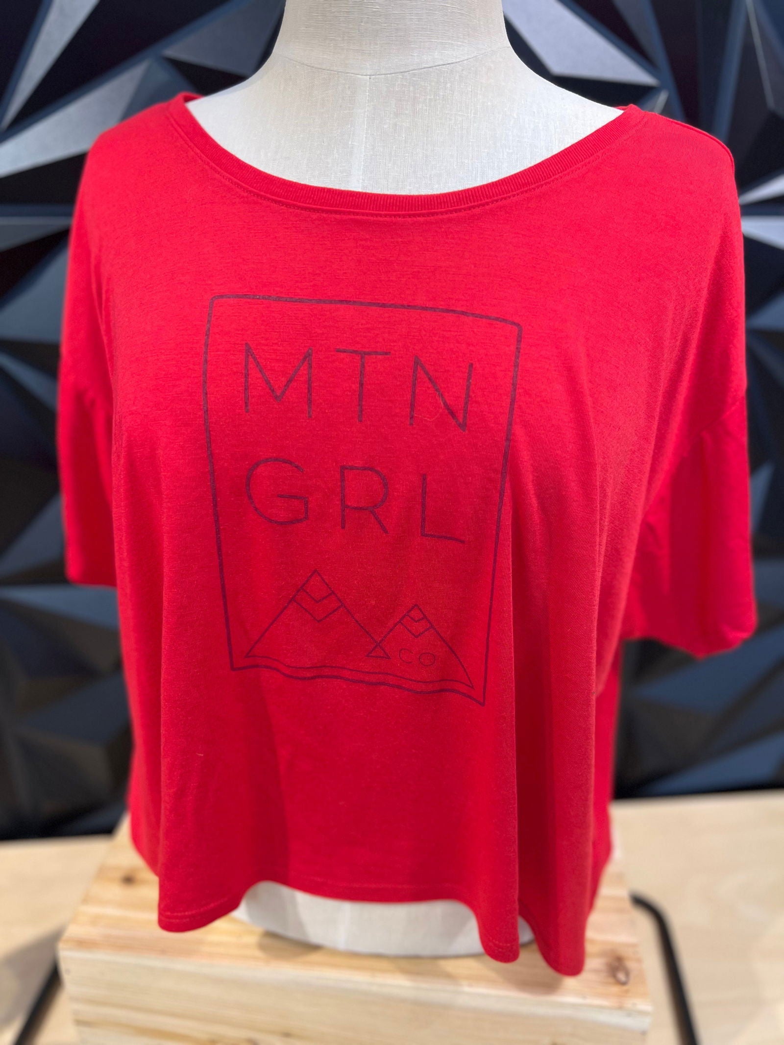 MTN GRL red crop t-shirt - The Localist