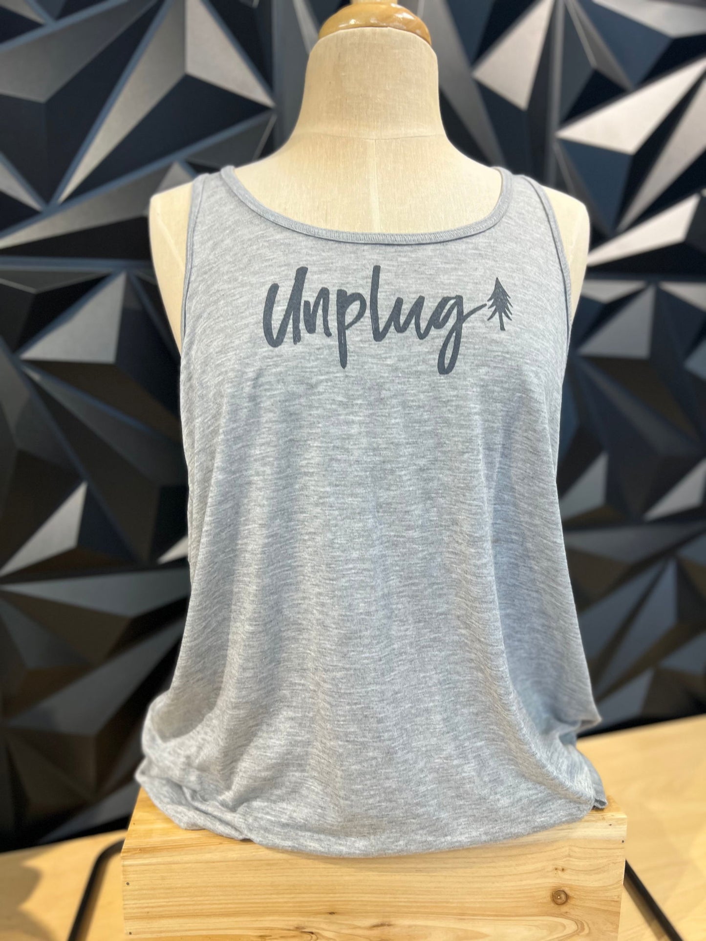 Unplug Tank - The Localist
