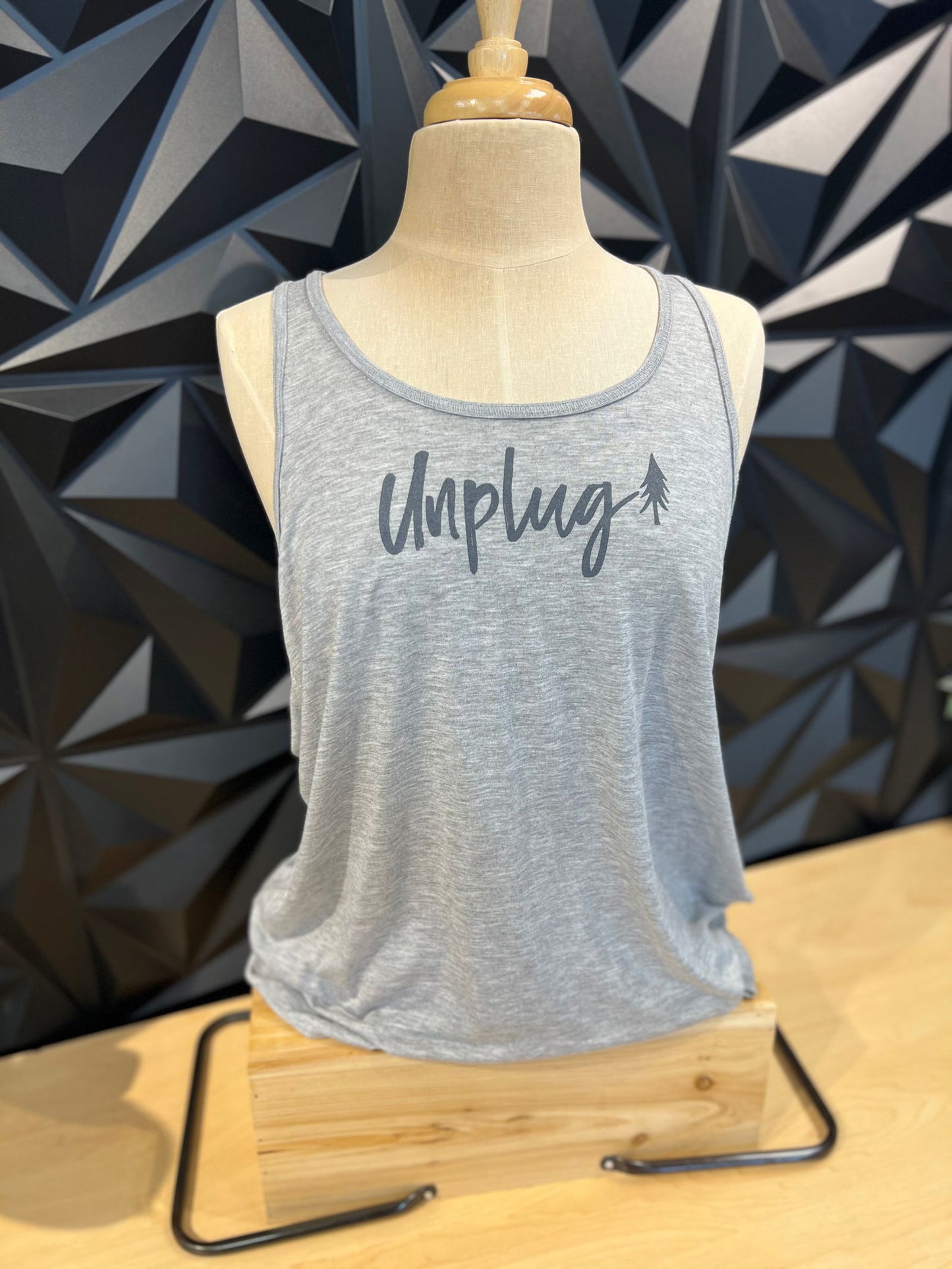 Unplug Tank - The Localist