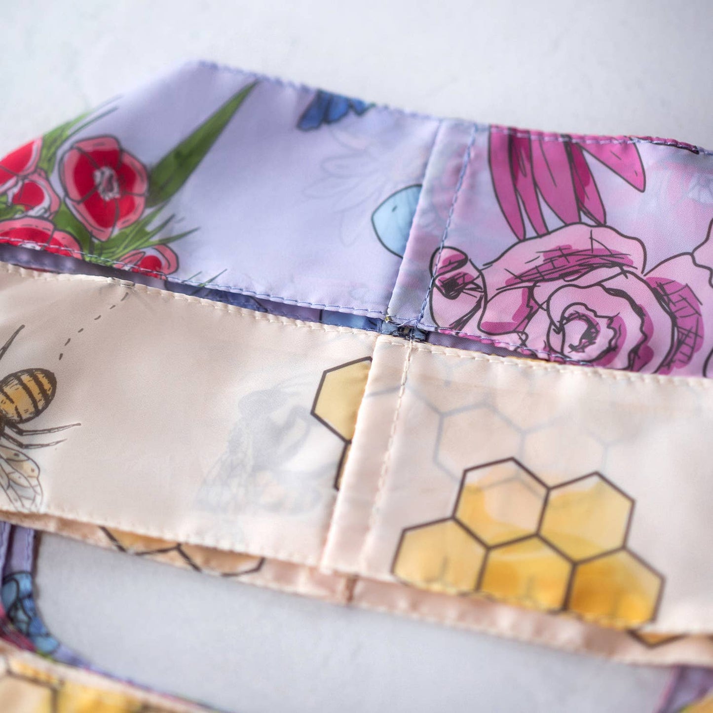 Eco Reusable Shopping Bag - Honeybees + Comb